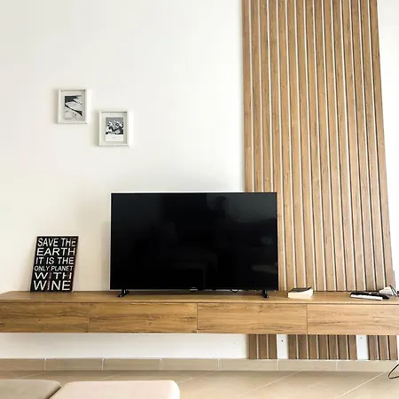 Gloria Superior 827 Golem (Tirana)